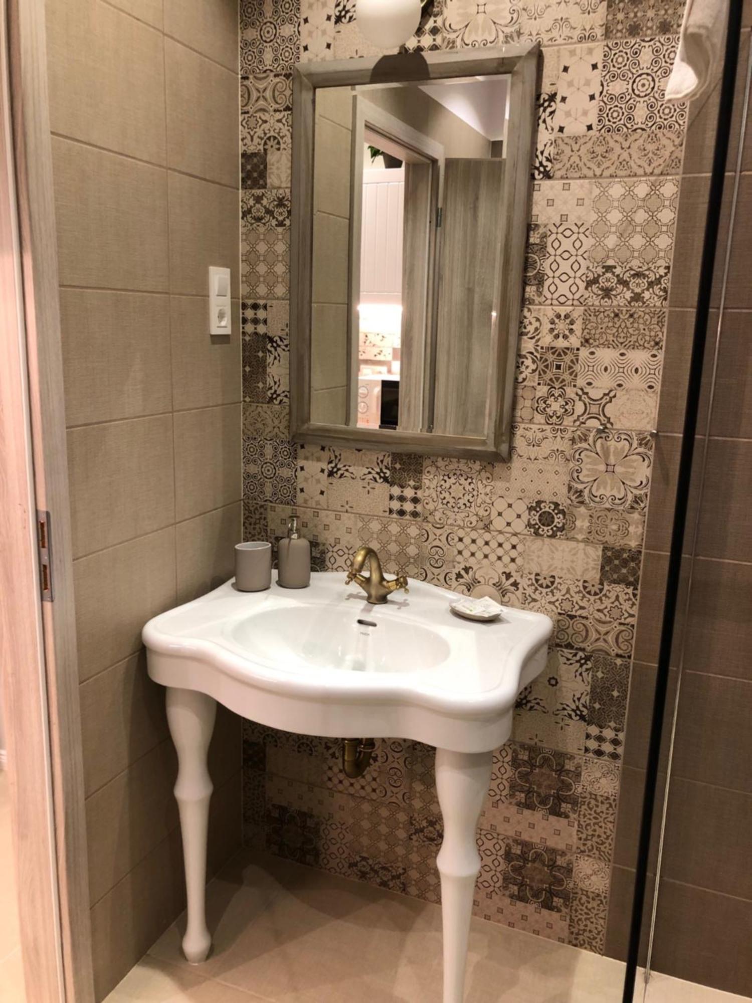 All In Apartman V. Budapest Extérieur photo