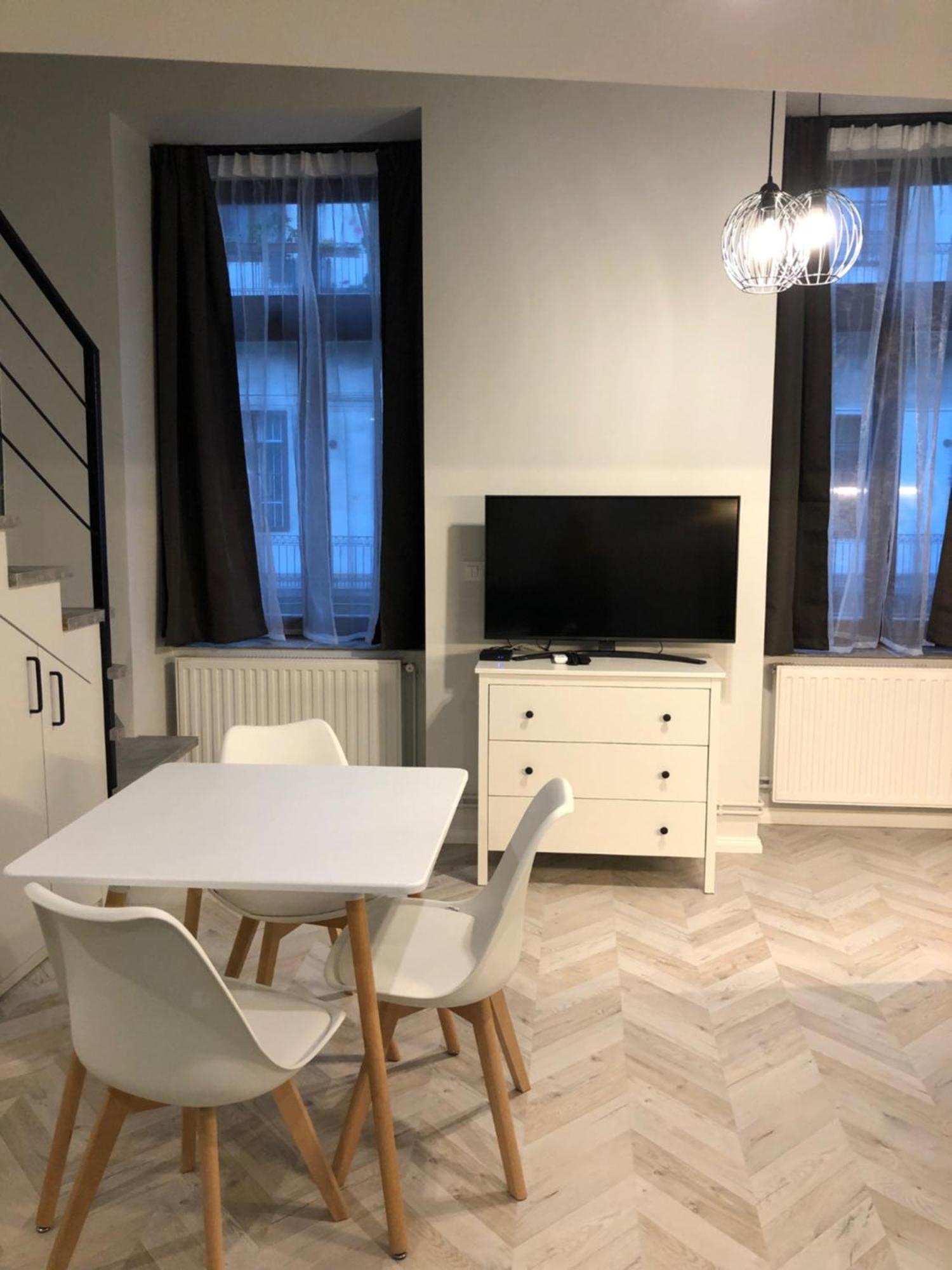 All In Apartman V. Budapest Extérieur photo